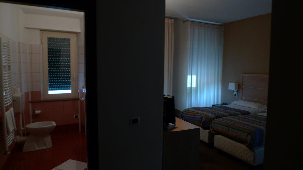 Hotel De Meis Capistrello Екстер'єр фото